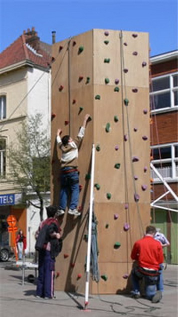 mobiele klimmuur 2 mobiele klimmuur 2